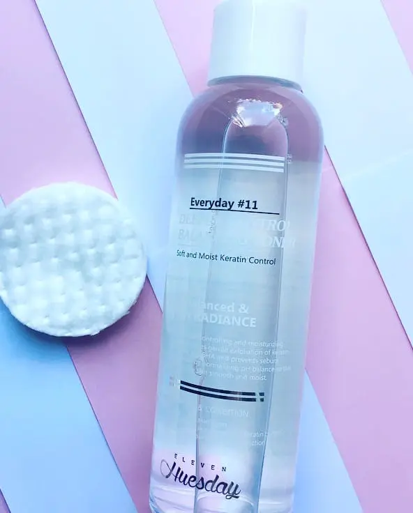 Toner dưỡng ẩm Huesday 10 tonichuesday